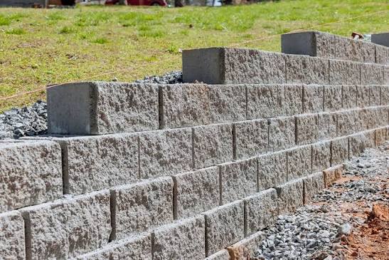 Retaining Wall Has No Weep Holes: Is That a Problem? retaining walls in Box Hill